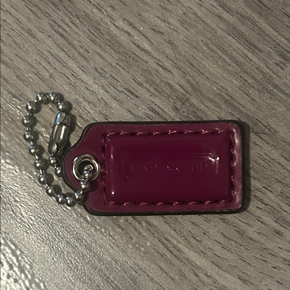 Mini Coach burgundy fuchsia ballchain tag keychain charm - Picture 2 of 2